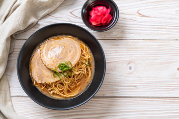 tonkotsu ramen noodles with chaashu pork