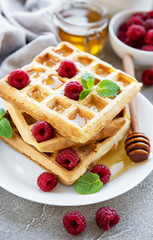  Homemade waffles with berries