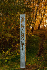 Schild Seevengeti in der Morgensonne