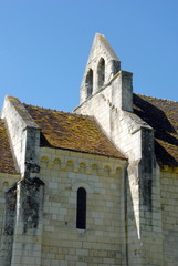 Ville de Noyers-sur-Cher, clocher de la chapelle romane Saint-Lazare XIIe siècle, département du Loi-et-Cher, France