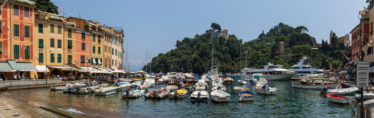 Fototapeta na wymiar Panoramic view of the beautiful harbour at Portofino on the Ligurian coast, Italy