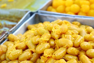 Thai desserts gold at street food