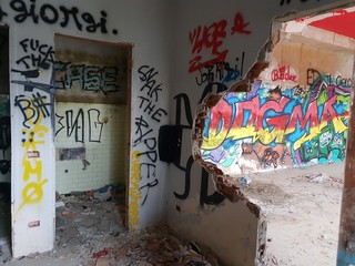 Murales & Graffiti