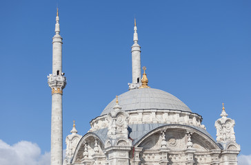 Fototapeta na wymiar istanbul turkey november 2018 Mosque - copy space - negative space - sunny day clear sky.