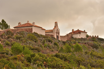 Fototapeta na wymiar Atardecer en el monasterio