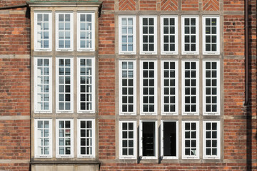 Fototapeta na wymiar facade windows