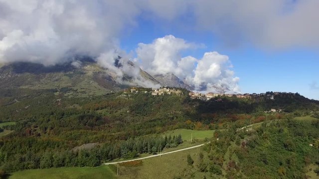Montemonaco dal drone