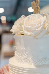 wedding cake with flowers
