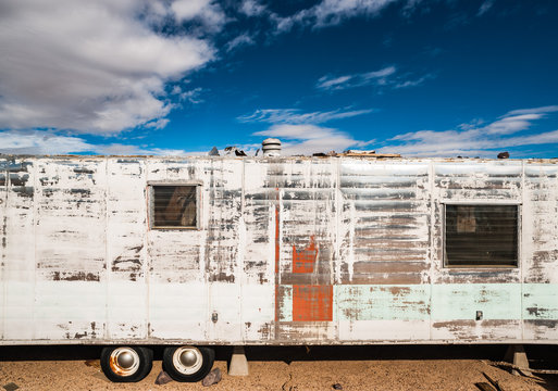 Old  vintage abandonned  and decaying Motorhome in the California Desert