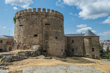 Fototapeta na wymiar Castillo de las Navas del Marqués/vista exterior del Castillo de las Navas del Marques, provincia de Ávila. Castilla y León. España.