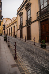 Obraz premium La orotava street with old stone way,and ancient canarian houses, Tenerife, Canary islands, Spain