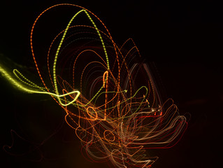 Colored light lines are obtained in the movement.