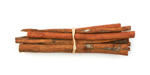 Macro Foto of Dry Cinnamon Sticks Isolated on White
