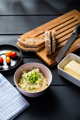 egg paste with bread