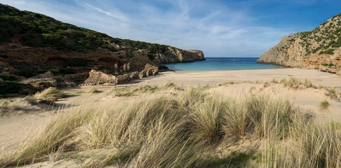 Cala Domestica, paradiso di mare, si trova nella costa occidentale della Sardegna, a circa 2 km dal...