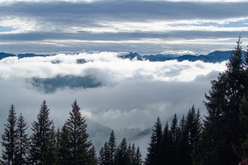 beautiful autumn hiking in berchtesgadener alps