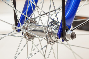 axle of a bicycle wheel - obrazy, fototapety, plakaty