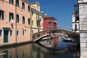 Fototapeta na wymiar Romantic town of small Venice with old stone bridge