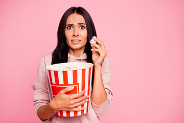 Naklejka premium Reaction facial expression lady with her brunet hair she hold bi