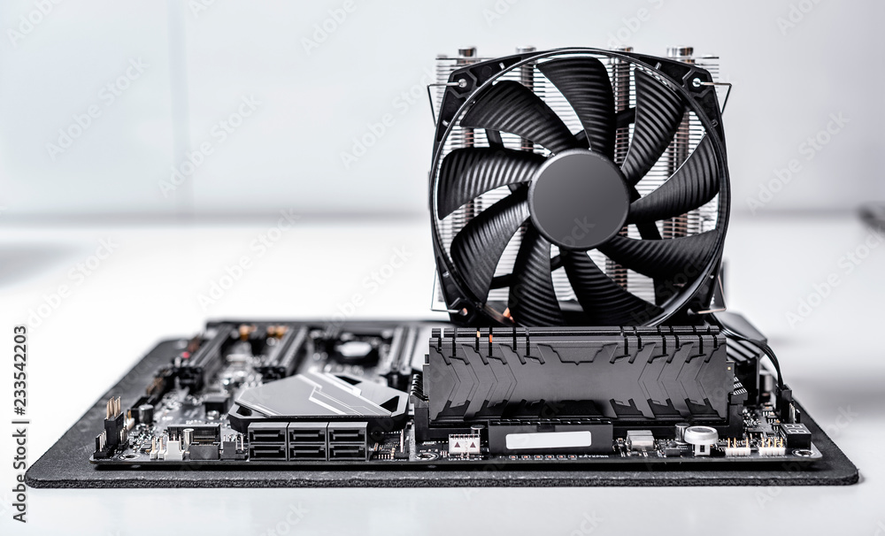 Poster components of the computer at the time of assembly of the pc.