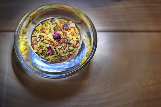 Fennel seeds in glass be bowl