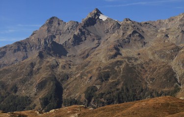 Fototapeta na wymiar Alpengipfel am Splügenpass / Piz di Pian und Pizzo Ferre von Stuetta aus gesehen