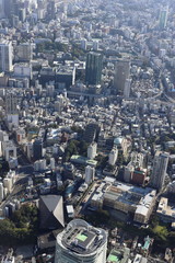 東京都港区の麻布台地区上空から一の橋方向を空撮　２０１８年１０月撮影