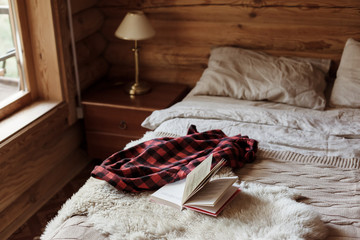 Cozy winter weekend in log cabin