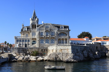 Fototapeta na wymiar mansion by the sea