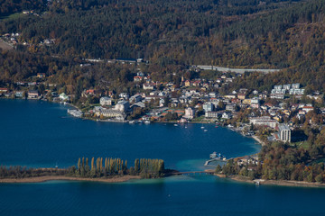 Pörtschach am Wörther See im Herbst vom Pyramidenkogel aus gesehen