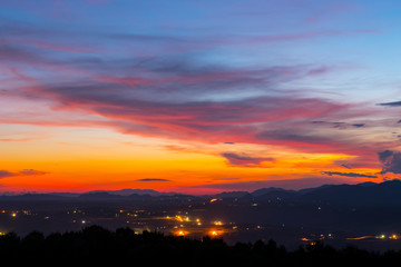 Fototapeta premium Beautiful sunset with colorful sky 