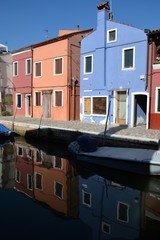 Fototapeta na wymiar Colourful houses in Burano island