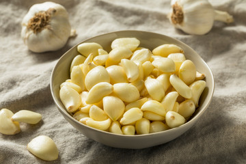 Raw Organic Peel Garlic Cloves