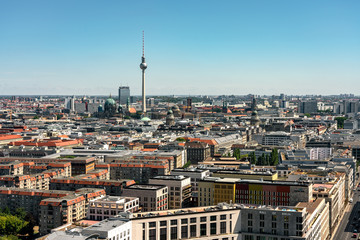 Fototapeta na wymiar Berlin aus der Vogelperspektive