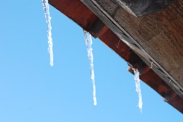 icicles on roof