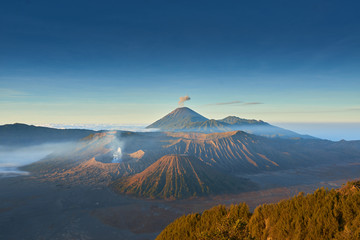 Fototapeta na wymiar Volcán Bromo en Java, Indonesia