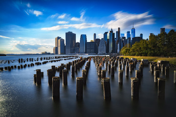 Obraz premium Brooklyn bridge, New York city skyline USA