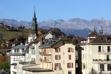 Obraz premium Eglise Saint-Gervais et Saint-Protais. Saint-Gervais-les-Bains. / Church of St. Gervais and St. Protais. Saint-Gervais-les-Bains.