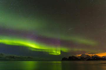 Polarlichter bei Myrland auf den Lofoten