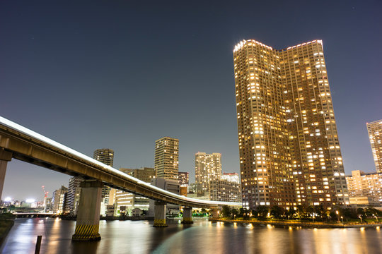naight view along the canal   shinagawa tokyo 