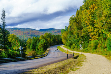 Footpath and road, in Mont Tremblant National Park © RnDmS