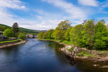 Fototapeta na wymiar Am Fluss Tummel bei Pitlochry in den schottischen Highlands