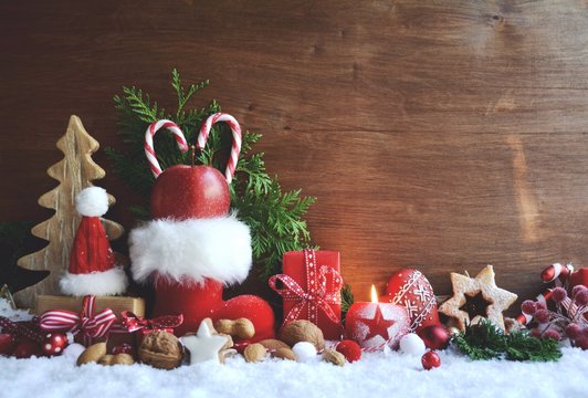Nikolaus - Nikolauskarte - Nikolaustiefel im Schnee 