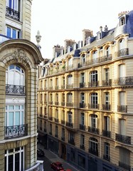 Fototapeta na wymiar Haussmann architecture in Paris