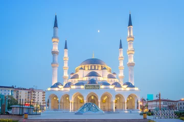 Crédence de cuisine en verre imprimé la Turquie Melike Hatun Mosque, near Genclik Park in Ankara, Turkey