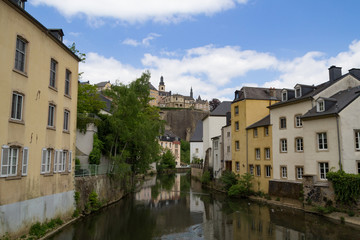 Fototapeta na wymiar Alzette river scene in Luxembourg from Rue Munster street