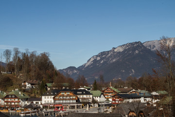 Fototapeta na wymiar Königssee in Bayern im Sonnenschein
