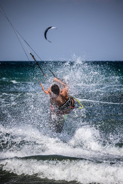 Kitesurfing 