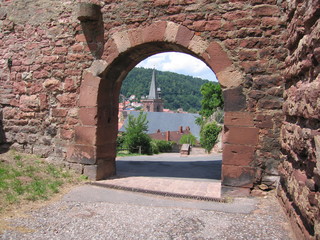 Tor in Mauer in der Schlossgasse in Wertheim