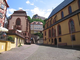 Fototapeta na wymiar Kilianskapelle und Stiftskirche in Wertheim